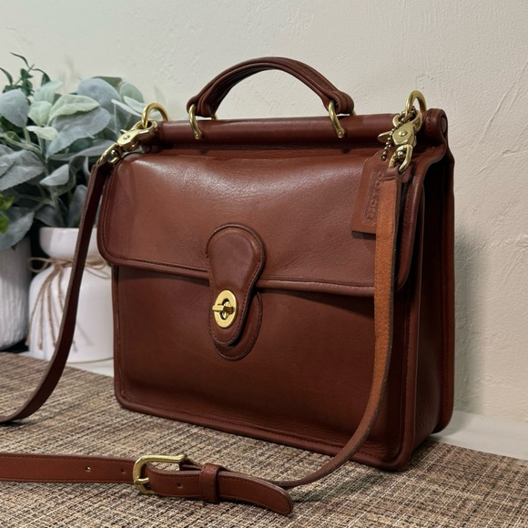 ❤️SOLD❤️Vintage Coach British Tan Willis Bag 9927 - Picture 2 of 12